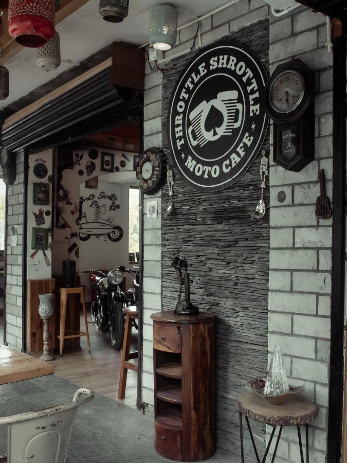 Throttle Shrottle Moto Hostel Manali  Exterior photo